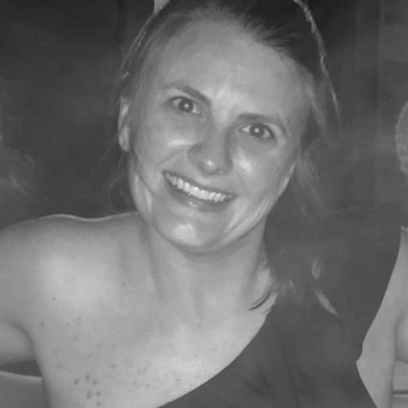 Meet your Posher, Heather - Picture 1 of 1